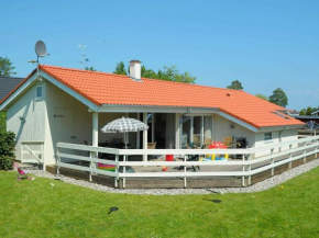 10 person holiday home in B rkop in Kværndrup